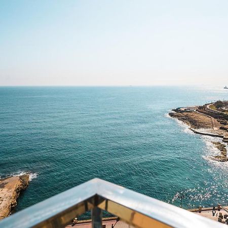 Gorgeous Seaviews From A Stunning Sliema Studio Exterior foto